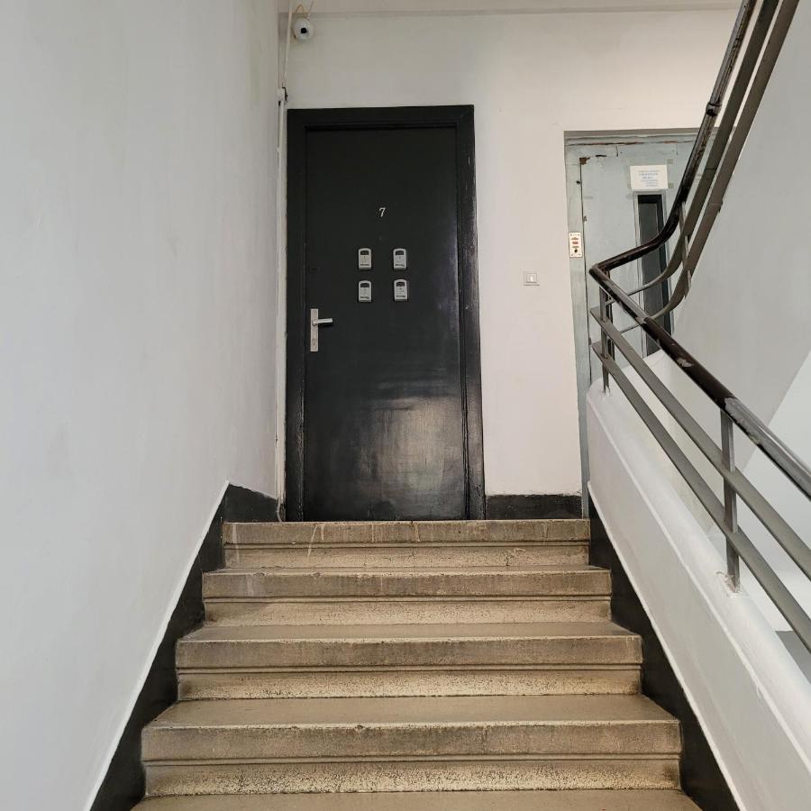 Anastasia Balcescu Apart 4 Self Check In Code From 2Pm Kitchen And Bedroom Bucureşti Exterior foto