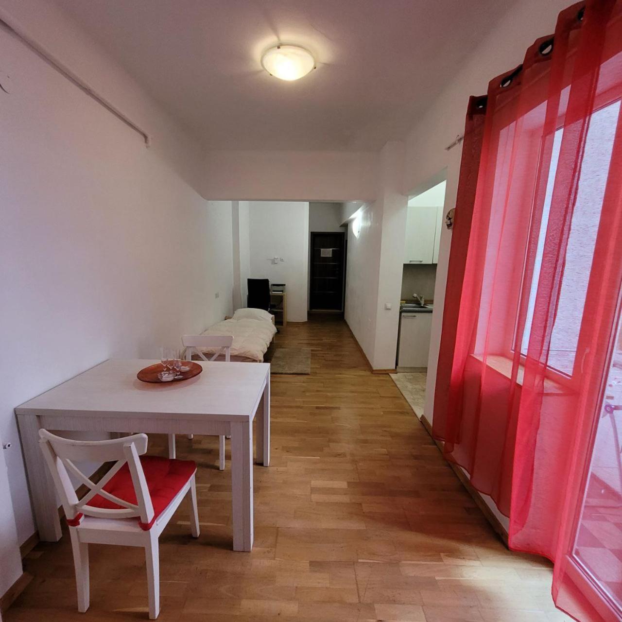 Anastasia Balcescu Apart 4 Self Check In Code From 2Pm Kitchen And Bedroom Bucureşti Exterior foto
