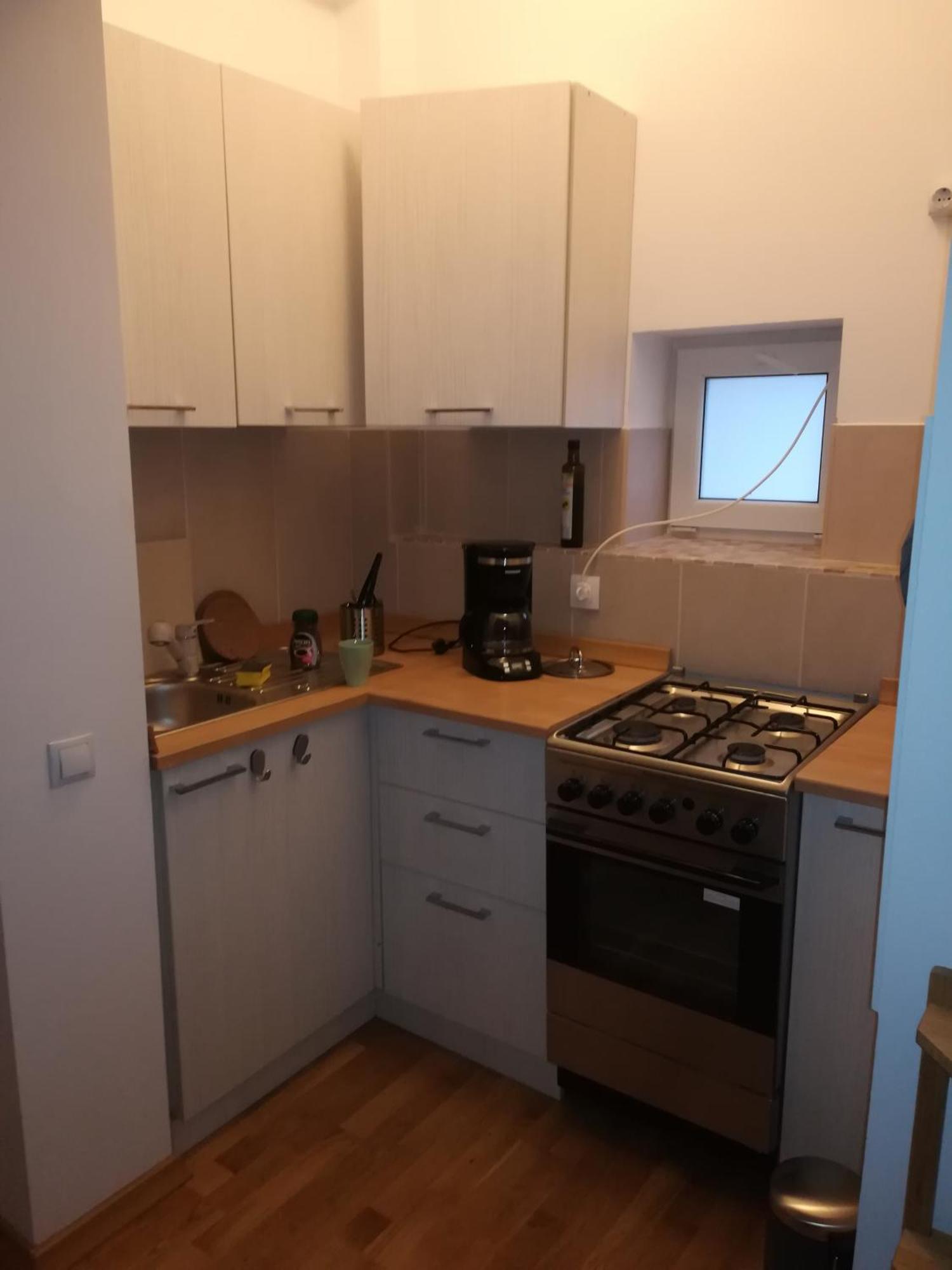 Anastasia Balcescu Apart 4 Self Check In Code From 2Pm Kitchen And Bedroom Bucureşti Exterior foto